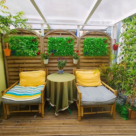 Le Coin Des Artistes Bed & Breakfast จีแวร์นี ห้อง รูปภาพ