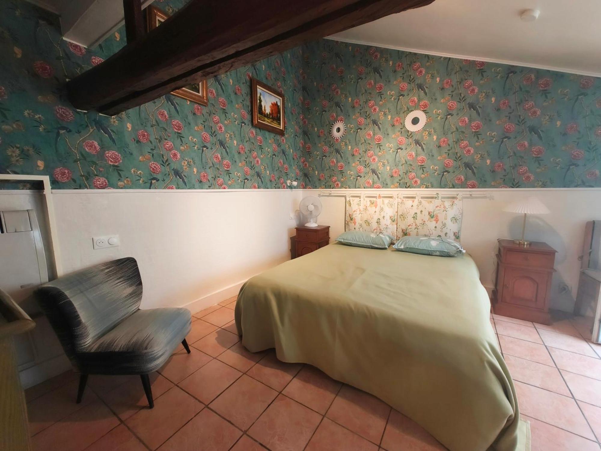 Le Coin Des Artistes Bed & Breakfast จีแวร์นี ห้อง รูปภาพ